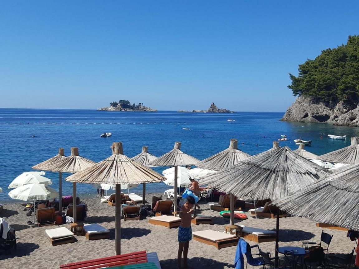 Petrovac Family Apartment Garden And Sea מראה חיצוני תמונה